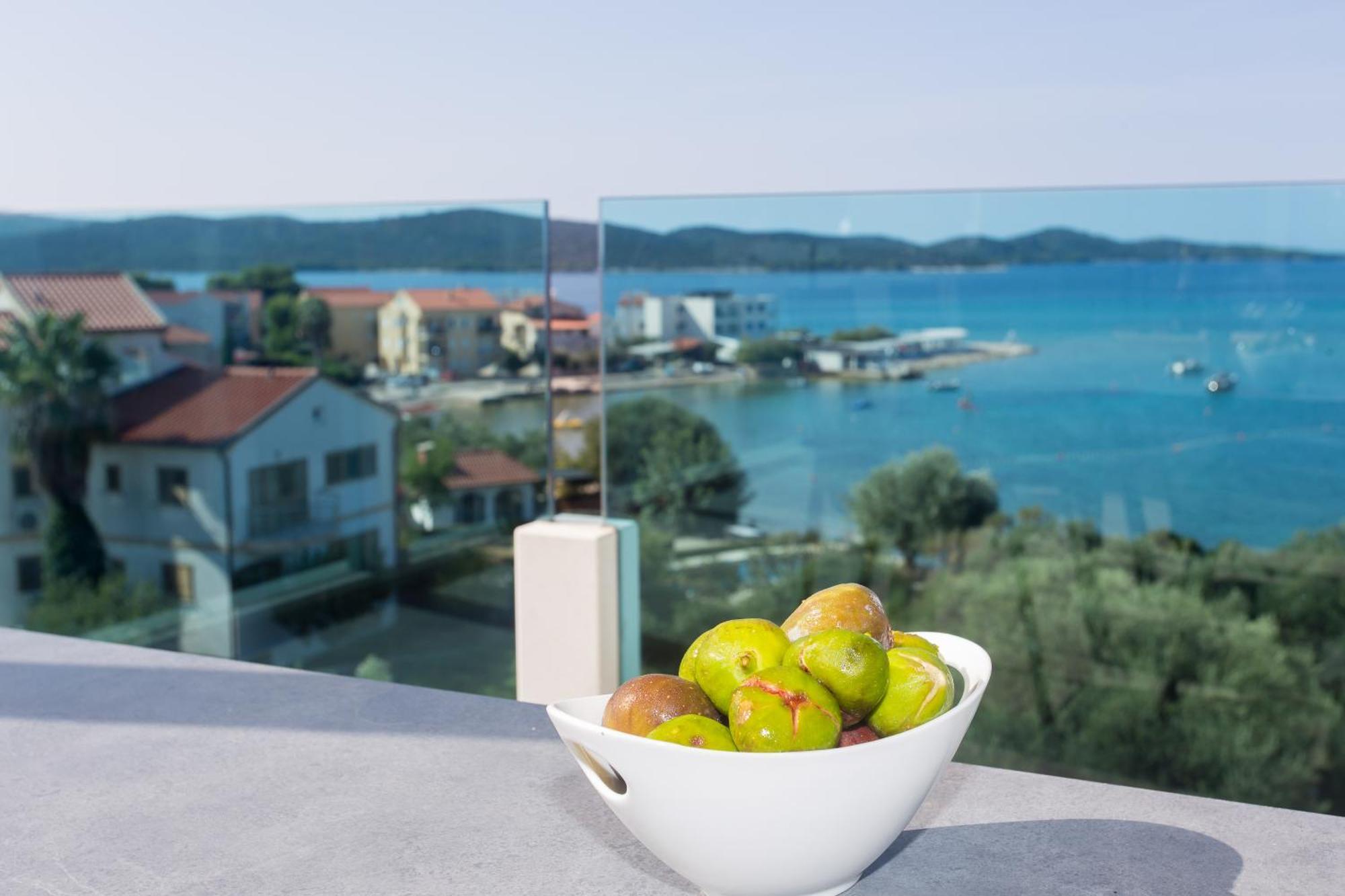Villa Aqua ซาบอริซ ภายนอก รูปภาพ