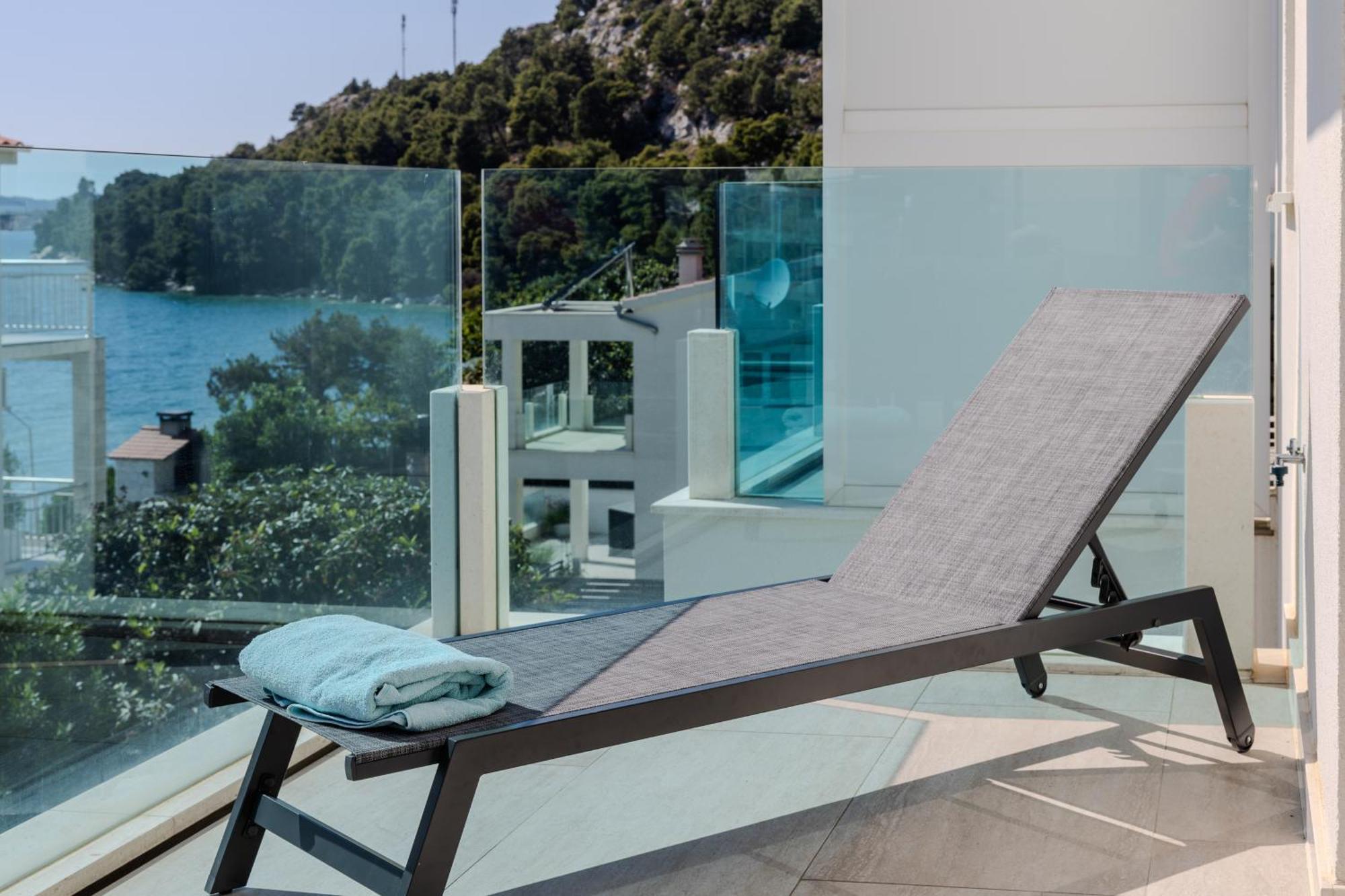 Villa Aqua ซาบอริซ ภายนอก รูปภาพ
