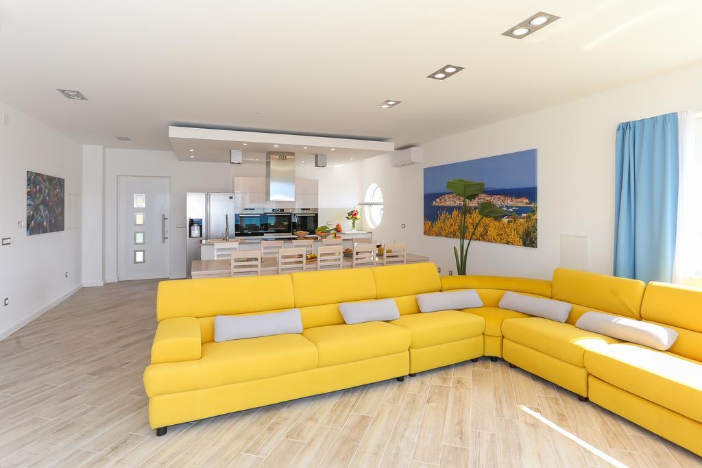 Villa Aqua ซาบอริซ ภายนอก รูปภาพ