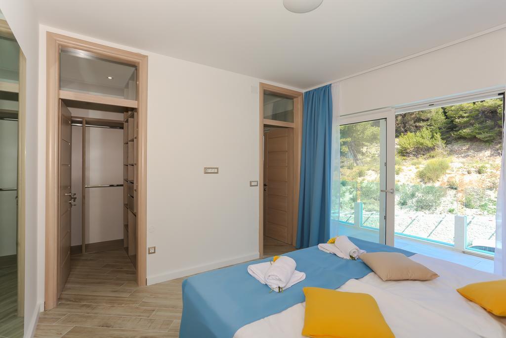Villa Aqua ซาบอริซ ภายนอก รูปภาพ